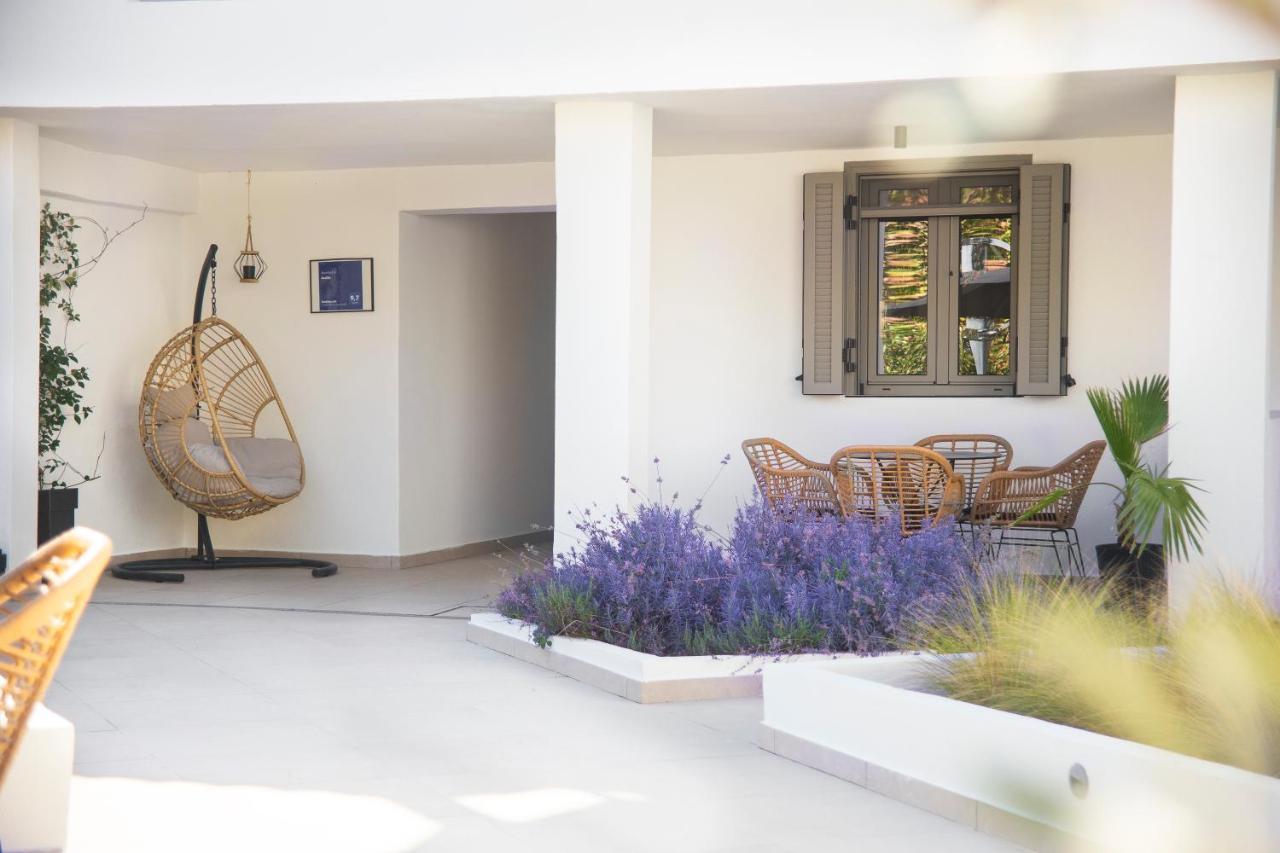 Araliki Suites Polychrono Chambre photo
